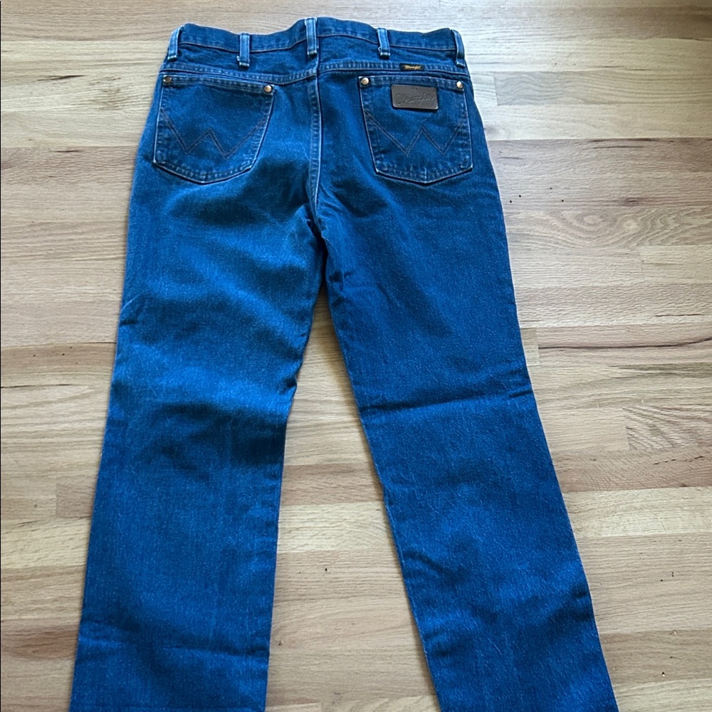 Wrangler 34x30 Men's Straight Jeans in Dark Blue Denim- EUC - Picture 5 of 6